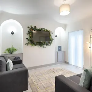 https://groves-house-swansea-city-centre-pets-welcome.cardiffhotelswales.com